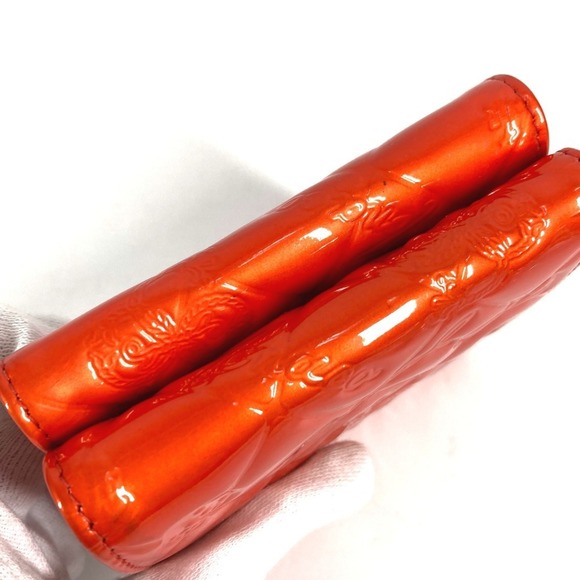 CHANEL Authentic Red Leather Wallet - Picture 6 of 12